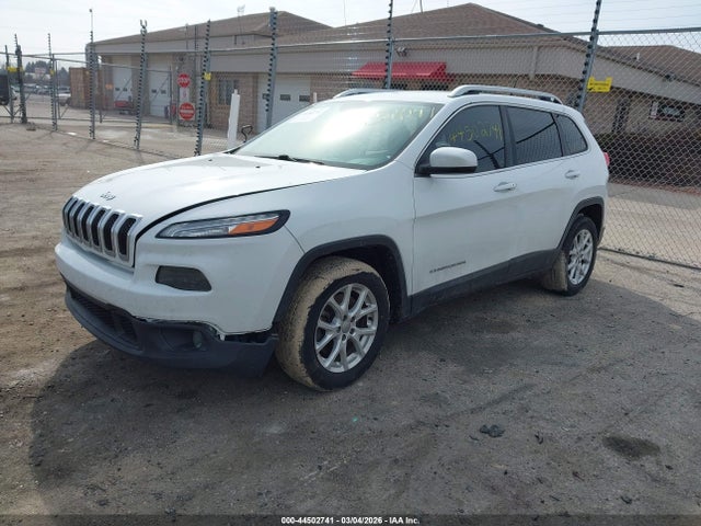 44502741 :رقم المزاد ، 1C4PJLCB0FW671412 vin ، 2015 Jeep Cherokee Latitude مزاد بيع