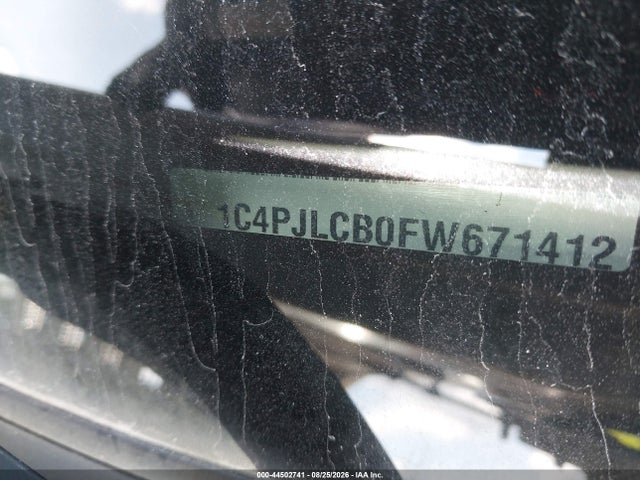 44502741 :رقم المزاد ، 1C4PJLCB0FW671412 vin ، 2015 Jeep Cherokee Latitude مزاد بيع