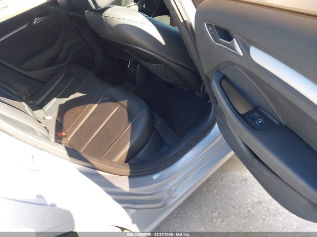 2016 AUDI A3 WAUA7GFF9G1052992 Photo 7