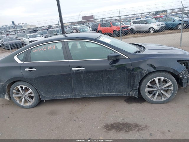 1N4AL3AP7HN337827 Nissan Altima 2.5 Sr