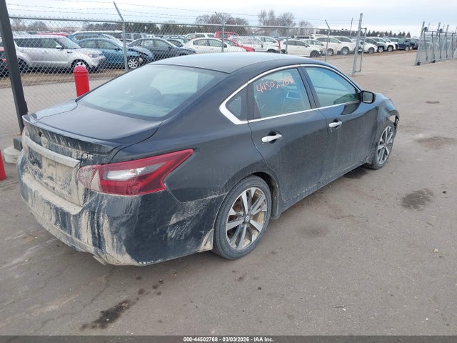 1N4AL3AP7HN337827 Nissan Altima 2.5 Sr