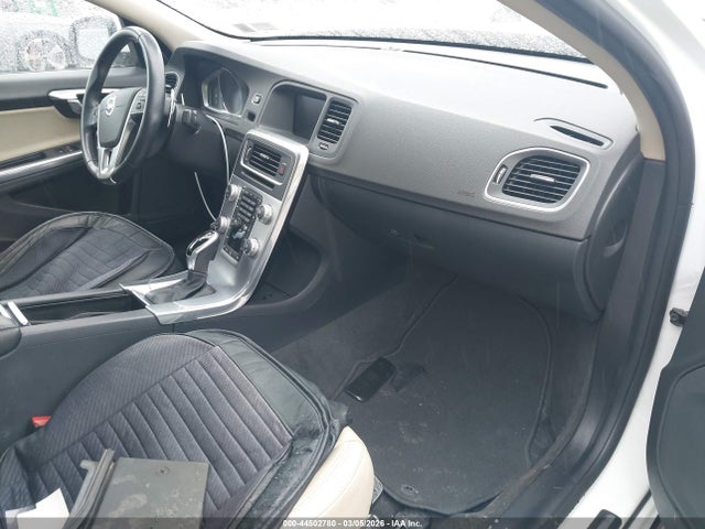 2017 VOLVO S60 YV140MTL7H2429046 Photo 4