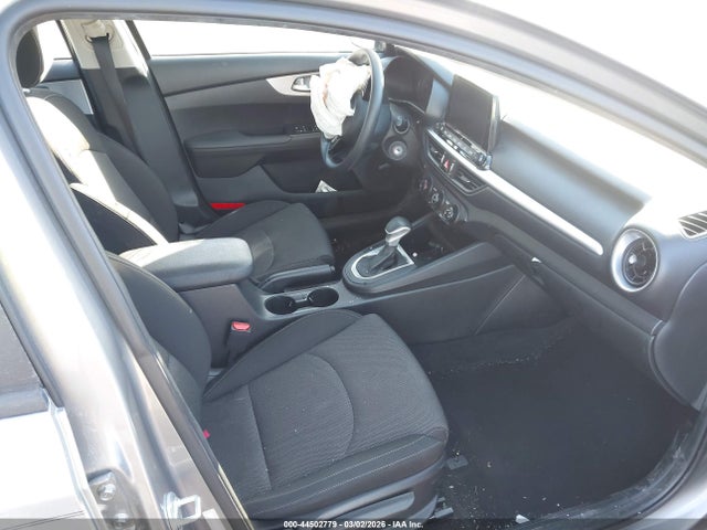 44502779 :رقم المزاد ، 3KPF24ADXPE588276 vin ، 2023 Kia Forte Lxs مزاد بيع