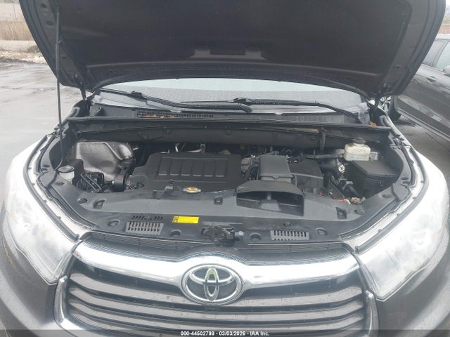 Toyota Highlander Xle V6 2015 5TDJKRFH9FS170895 Image 10