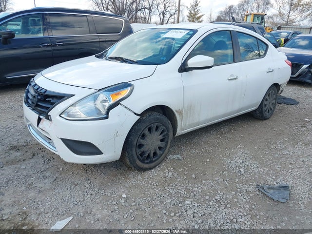 2019 NISSAN VERSA 3N1CN7AP1KL869105 Photo 1