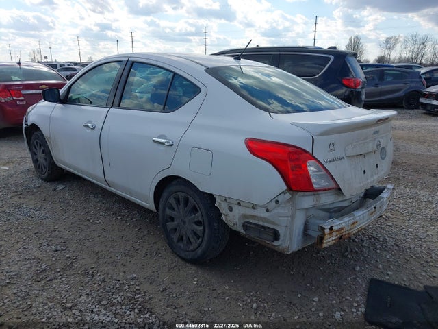 2019 NISSAN VERSA 3N1CN7AP1KL869105 Photo 2