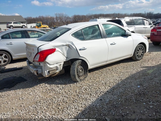 2019 NISSAN VERSA 3N1CN7AP1KL869105 Photo 3