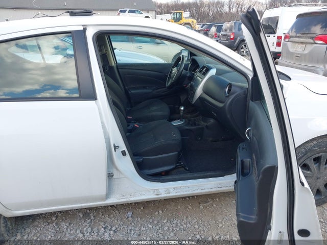 2019 NISSAN VERSA 3N1CN7AP1KL869105 Photo 4