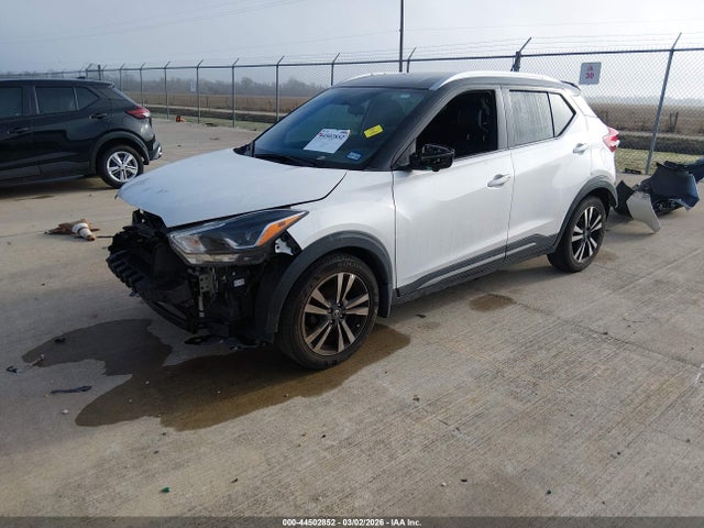 3N1CP5CU5JL543694 Nissan KICKS SR
