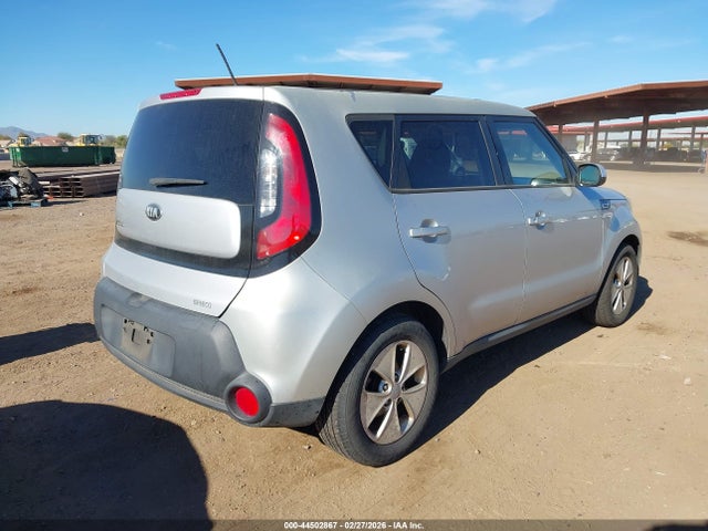 KNDJN2A25G7822456 KIA Soul