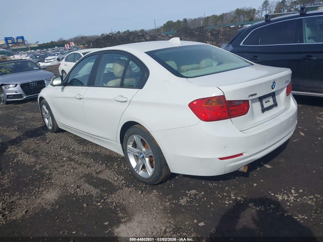 2014 BMW 328I WBA3B5G52ENS09205 Photo 2