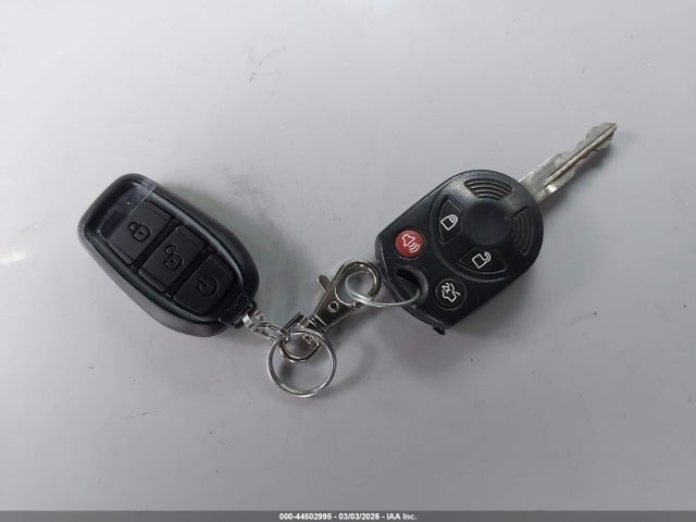 44502995 :رقم المزاد ، 1FAHP2FW9BG122295 vin ، 2011 Ford Taurus Limited مزاد بيع