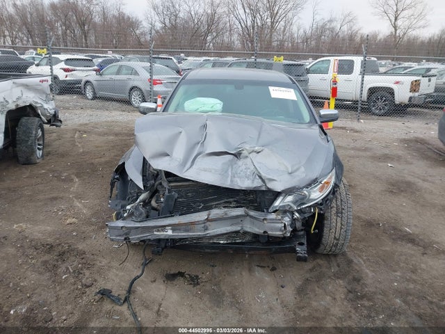 44502995 :رقم المزاد ، 1FAHP2FW9BG122295 vin ، 2011 Ford Taurus Limited مزاد بيع