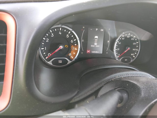 2017 Jeep Renegade Latitude Fwd მანქანა იყიდება აუქციონზე, vin: ZACCJABB1HPE53760, აუქციონის ნომერი: 44503008