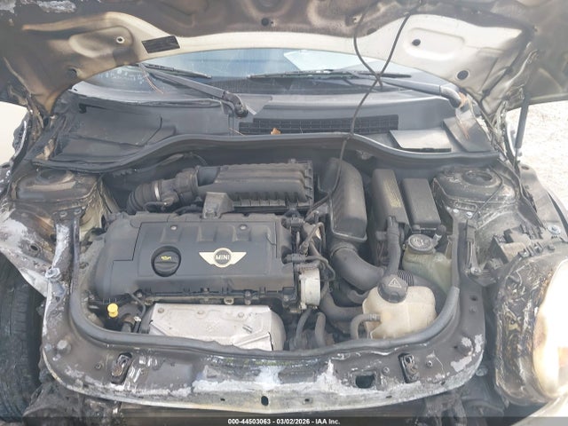 2010 MINI COOPER WMWMF3C54ATZ21885 Photo 9