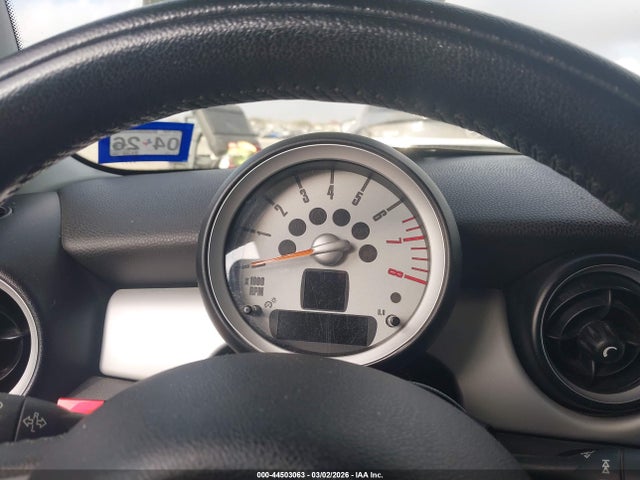 2010 MINI COOPER WMWMF3C54ATZ21885 Photo 6