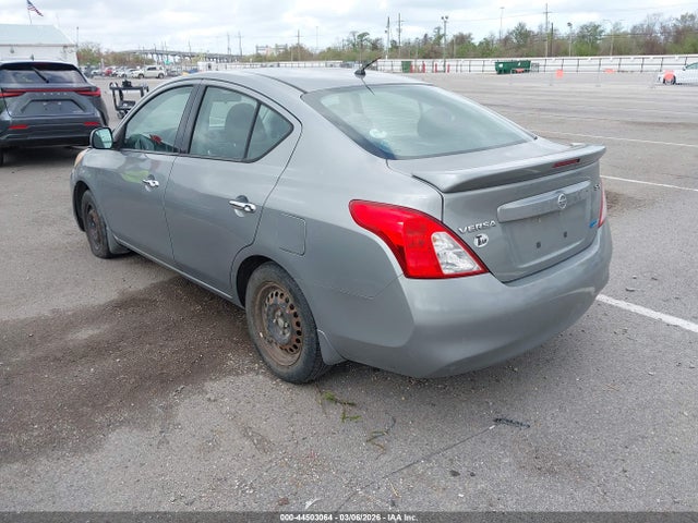 3N1CN7AP9EK451479 Nissan Versa 1.6 Sv