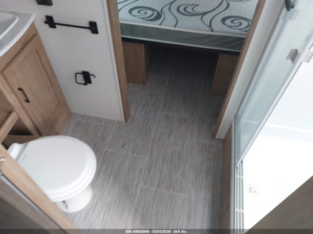 Продаж на аукціоні авто 2024 Coachmen Freedom Express, vin: 5ZT2FEUB6RW029642, номер лоту: 44503069