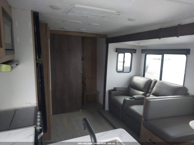 Продаж на аукціоні авто 2024 Coachmen Freedom Express, vin: 5ZT2FEUB6RW029642, номер лоту: 44503069