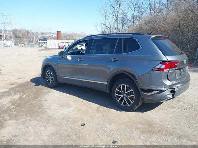 3VV2B7AX7LM057015 Volkswagen Tiguan 2.0t Se/2.0t Se R-line Black/2.0t Sel