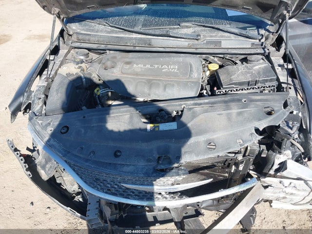 2015 Chrysler 200 Limited მანქანა იყიდება აუქციონზე, vin: 1C3CCCAB3FN752281, აუქციონის ნომერი: 44503235