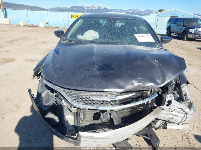 2015 Chrysler 200 Limited მანქანა იყიდება აუქციონზე, vin: 1C3CCCAB3FN752281, აუქციონის ნომერი: 44503235