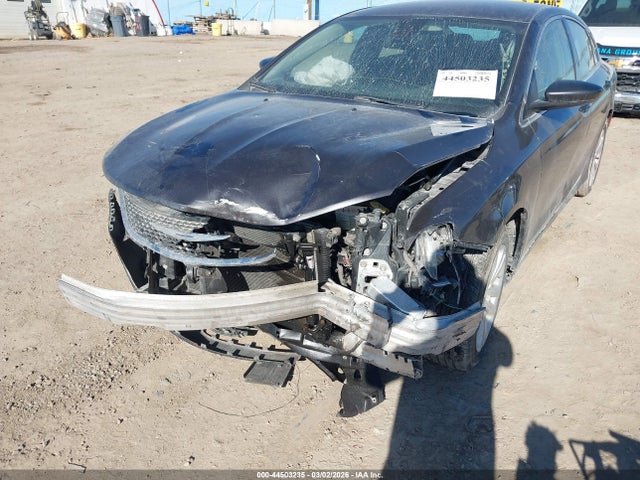 2015 Chrysler 200 Limited მანქანა იყიდება აუქციონზე, vin: 1C3CCCAB3FN752281, აუქციონის ნომერი: 44503235