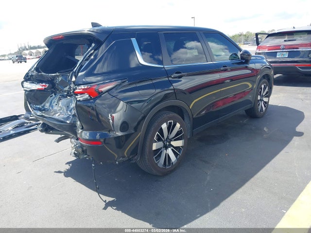 2025 MITSUBISHI OUTLANDER JA4J3VA82SZ015105 Photo 3