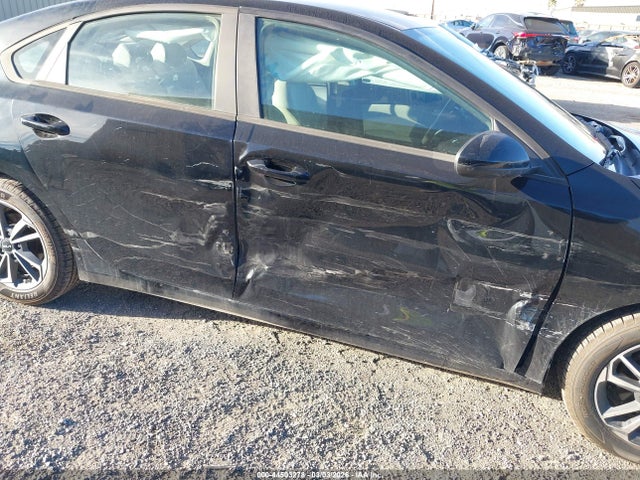 3KPF24AD6NE487975 KIA Forte Lxs