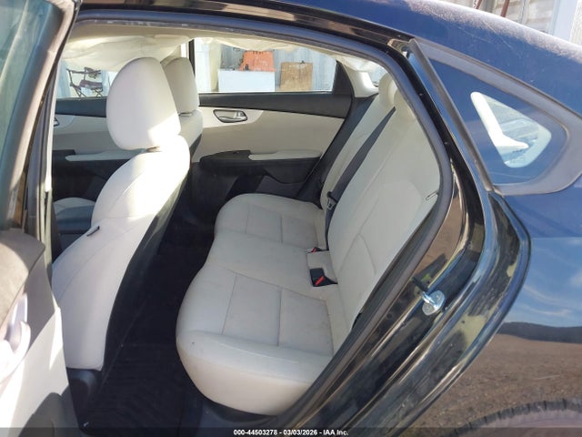 3KPF24AD6NE487975 KIA Forte Lxs