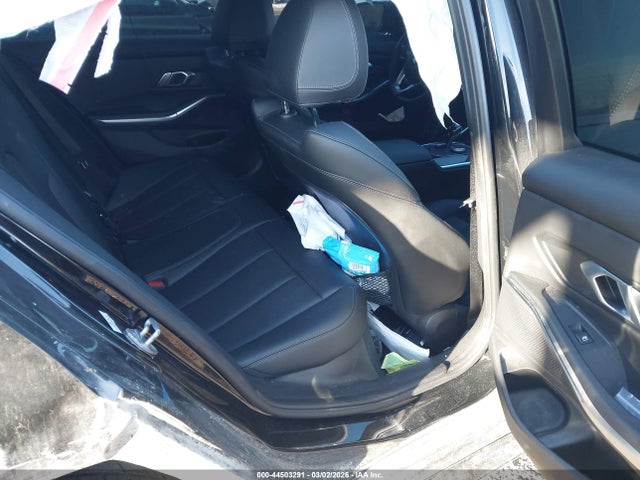 44503291 :رقم المزاد ، 3MW5R1J0XN8C69472 vin ، 2022 Bmw 330i مزاد بيع