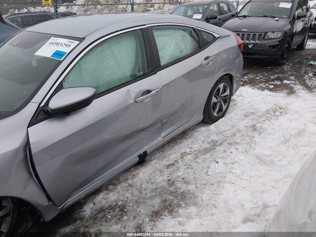 Honda Civic Lx 2019 19XFC2F62KE011102 Image 17