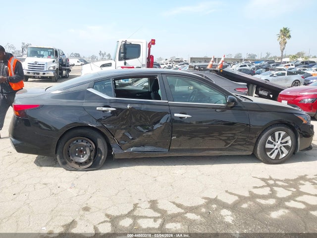 1N4BL4BV4NN396496 Nissan Altima S Fwd