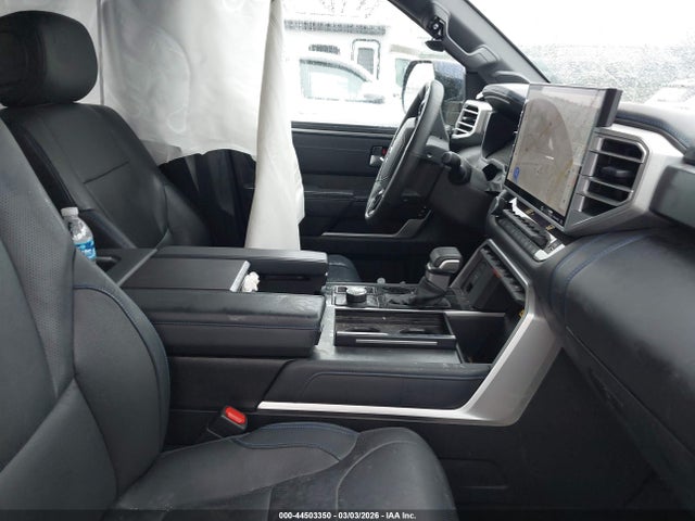 5TFNA5DB1NX026911 Toyota Tundra Platinum