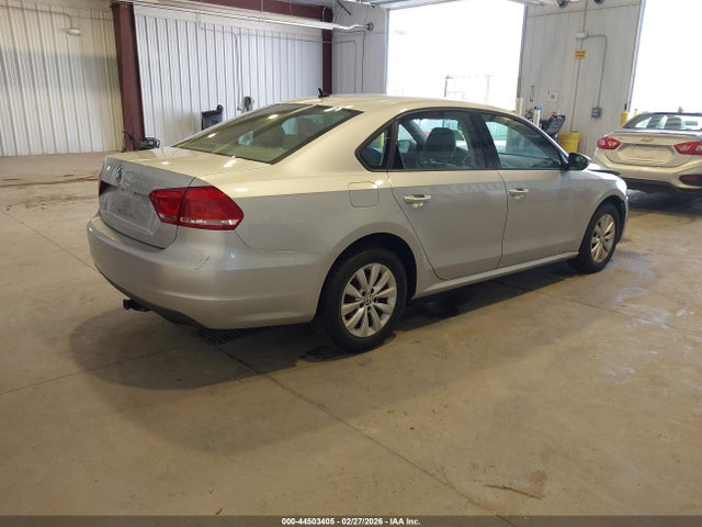 Продаж на аукціоні авто 2012 Volkswagen Passat 2.5l S, vin: 1VWAP7A31CC018931, номер лоту: 44503405