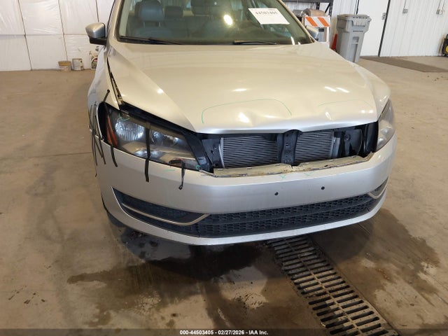Продаж на аукціоні авто 2012 Volkswagen Passat 2.5l S, vin: 1VWAP7A31CC018931, номер лоту: 44503405