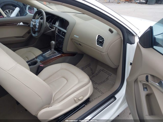 Aukcja sprzedaży 2011 Audi A5 2.0t Premium, vin: WAULFAFR0BA062662, numer aukcji: 44503437