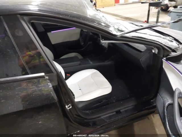 2025 TESLA MODEL 3 5YJ3E1EA2SF037934 Photo 4