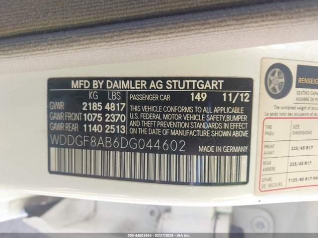 2013 Mercedes-benz C 300 Luxury 4matic მანქანა იყიდება აუქციონზე, vin: WDDGF8AB6DG044602, აუქციონის ნომერი: 44503484