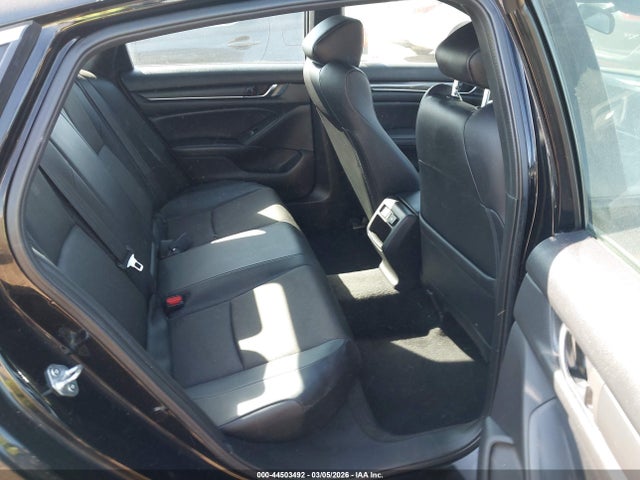1HGCV1F34NA057682 Honda Accord Sport