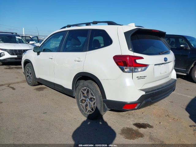 JF2SKAJC6MH582261 Subaru Forester Premium