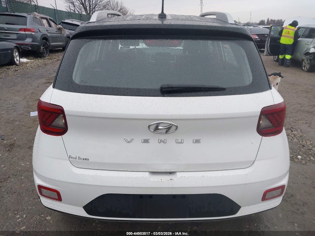 Hyundai Venue Limited 2025 KMHRC8A35SU413769 Image 15