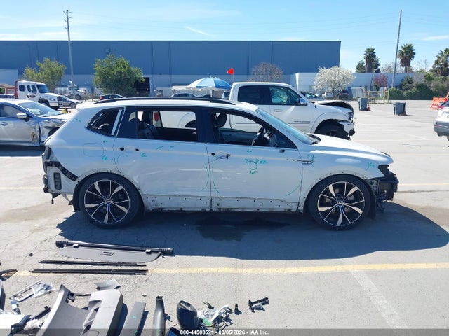 3VV3B7AX4MM138690 Volkswagen Tiguan
