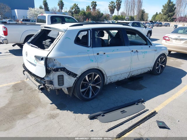 3VV3B7AX4MM138690 Volkswagen Tiguan