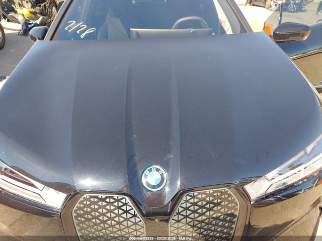 2025 Bmw Ix Xdrive50 მანქანა იყიდება აუქციონზე, vin: WB523CF00SCS07882, აუქციონის ნომერი: 44503535