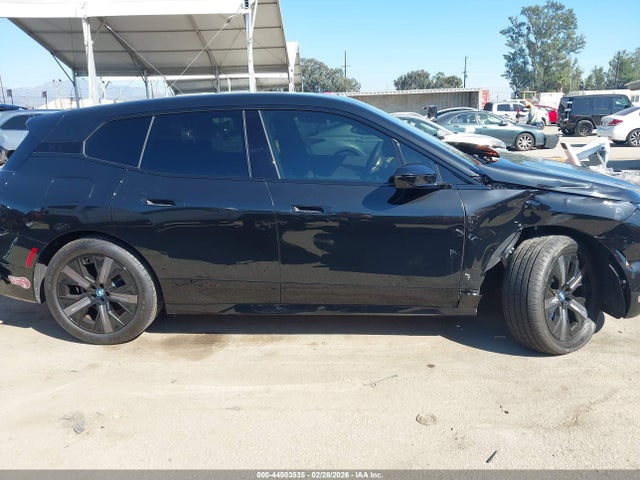 2025 Bmw Ix Xdrive50 მანქანა იყიდება აუქციონზე, vin: WB523CF00SCS07882, აუქციონის ნომერი: 44503535