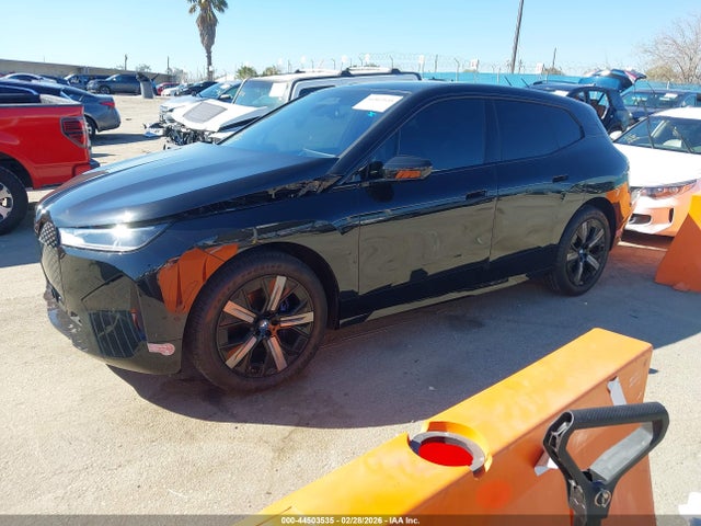 2025 Bmw Ix Xdrive50 მანქანა იყიდება აუქციონზე, vin: WB523CF00SCS07882, აუქციონის ნომერი: 44503535