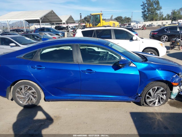 Honda CIVIC EX 2018 2HGFC2F7XJH557109 Image 13