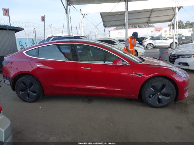 2020 Tesla Model 3 Long Range Dual Motor All-wheel Drive მანქანა იყიდება აუქციონზე, vin: 5YJ3E1EBXLF635893, აუქციონის ნომერი: 44503568