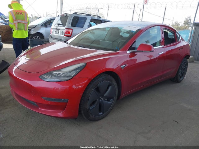 2020 Tesla Model 3 Long Range Dual Motor All-wheel Drive მანქანა იყიდება აუქციონზე, vin: 5YJ3E1EBXLF635893, აუქციონის ნომერი: 44503568